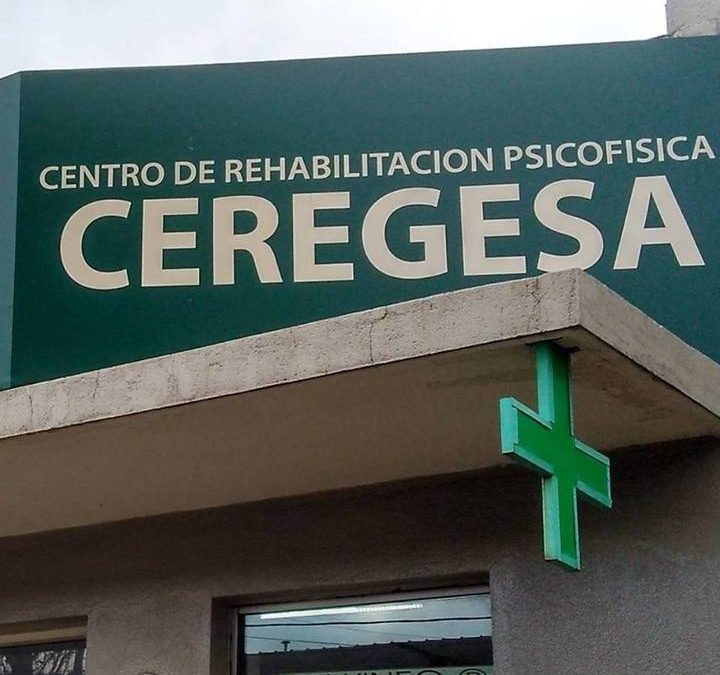 cartel del Centro de rehabilitación de General Sarmiento (CE.RE.GE.SA)