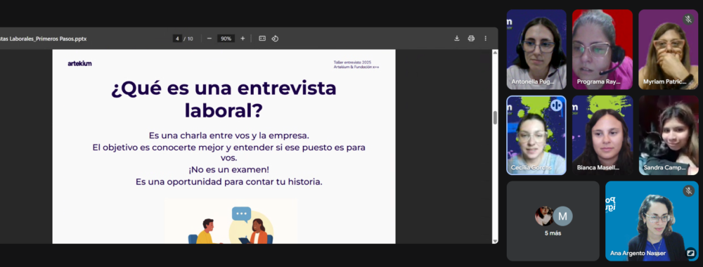 captura de pantalla con la charla por meet con un pizarron qué es una entrevista laboral