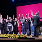 Todos los Premiados alzan el Jeronimo