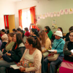 Reunión de mujeres en el taller de empleabilidad de la fundación